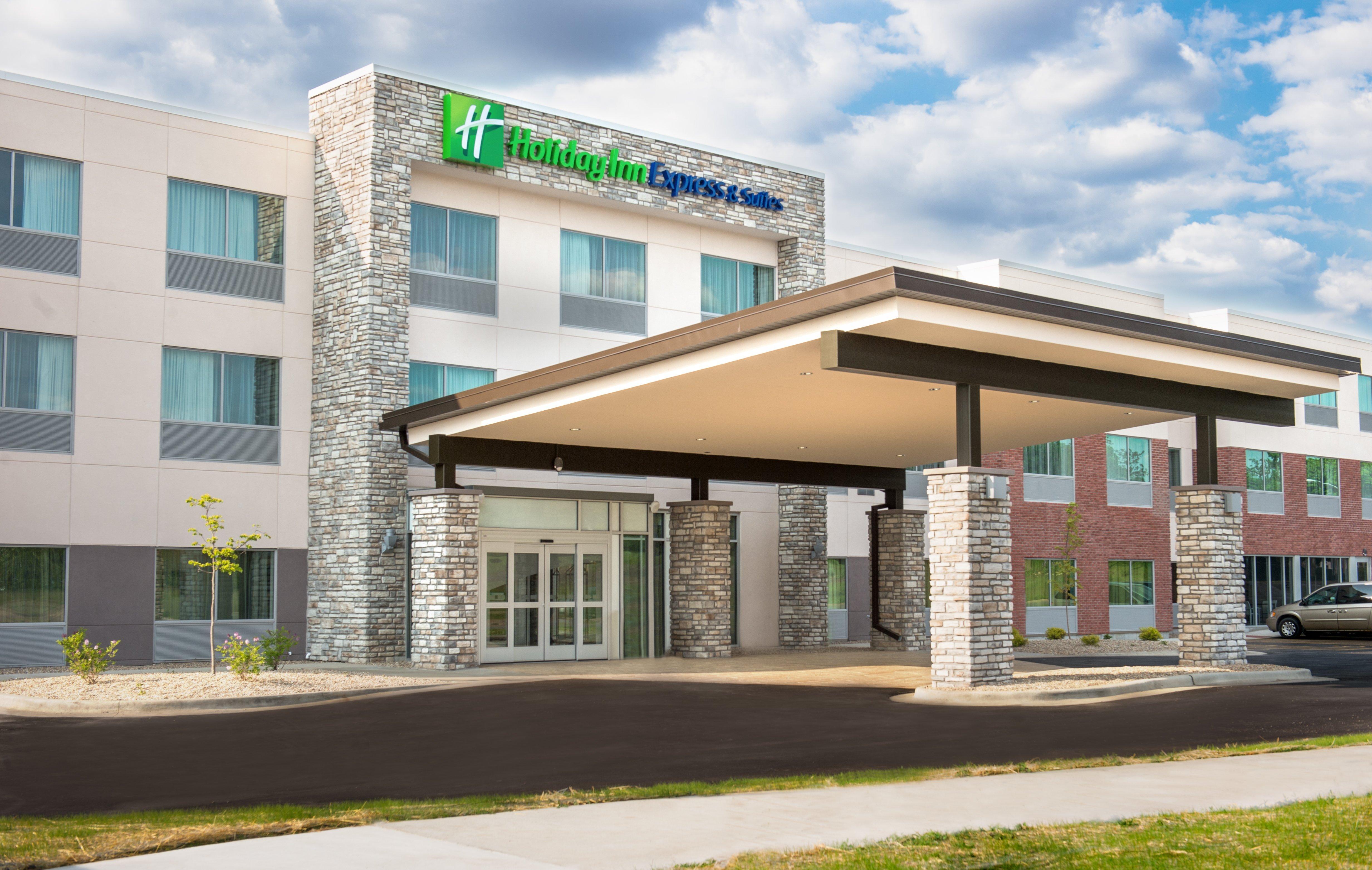 Holiday Inn Express & Suites Rock Falls By Ihg Exterior photo